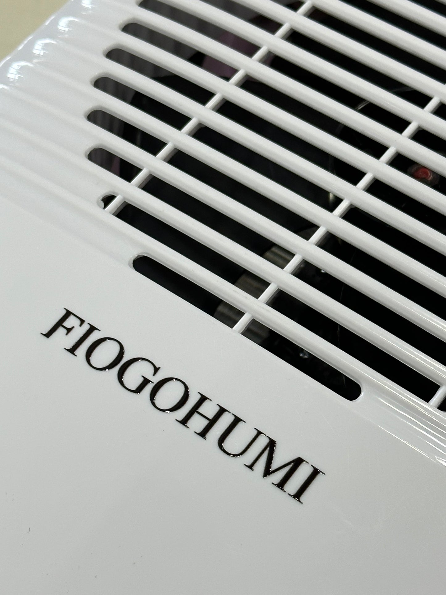 FIOGOHUMI 25-Pint Dehumidifier for Basement - Quiet Dehumidifier for Bathroom Basements - Continuous Drain Remove Moisture